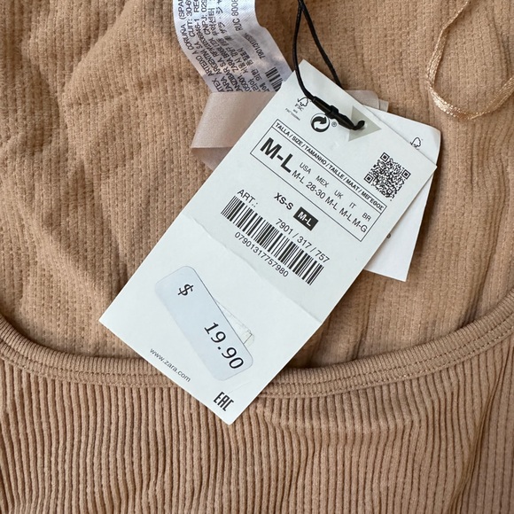 💐BUNDLE 3 for $20💐 ZARA Seamless Ribbed Crop Top - Picture 2 of 3